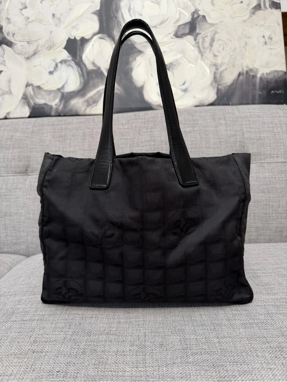 ✨CHANEL Black New Travel Line Tote Bag Authentic | Certificate of Authenticity - Picture 3 of 16